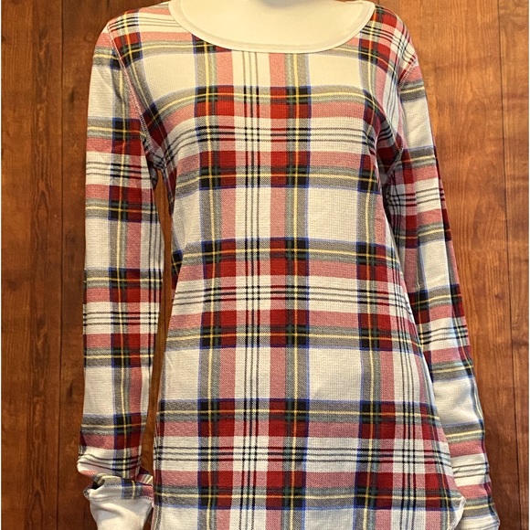 Plaid Old Navy thermal top NEW - Picture 2 of 7